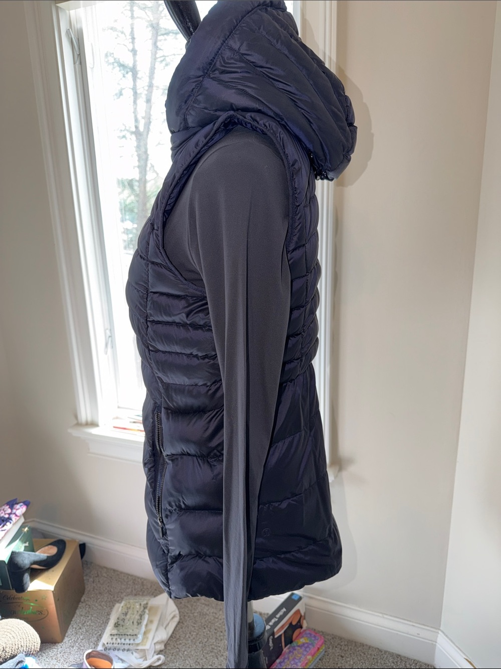 lululemon athletica Navy Quilted Hooded Puffer Vest, Size 6, EUC - Picture 6 of 12